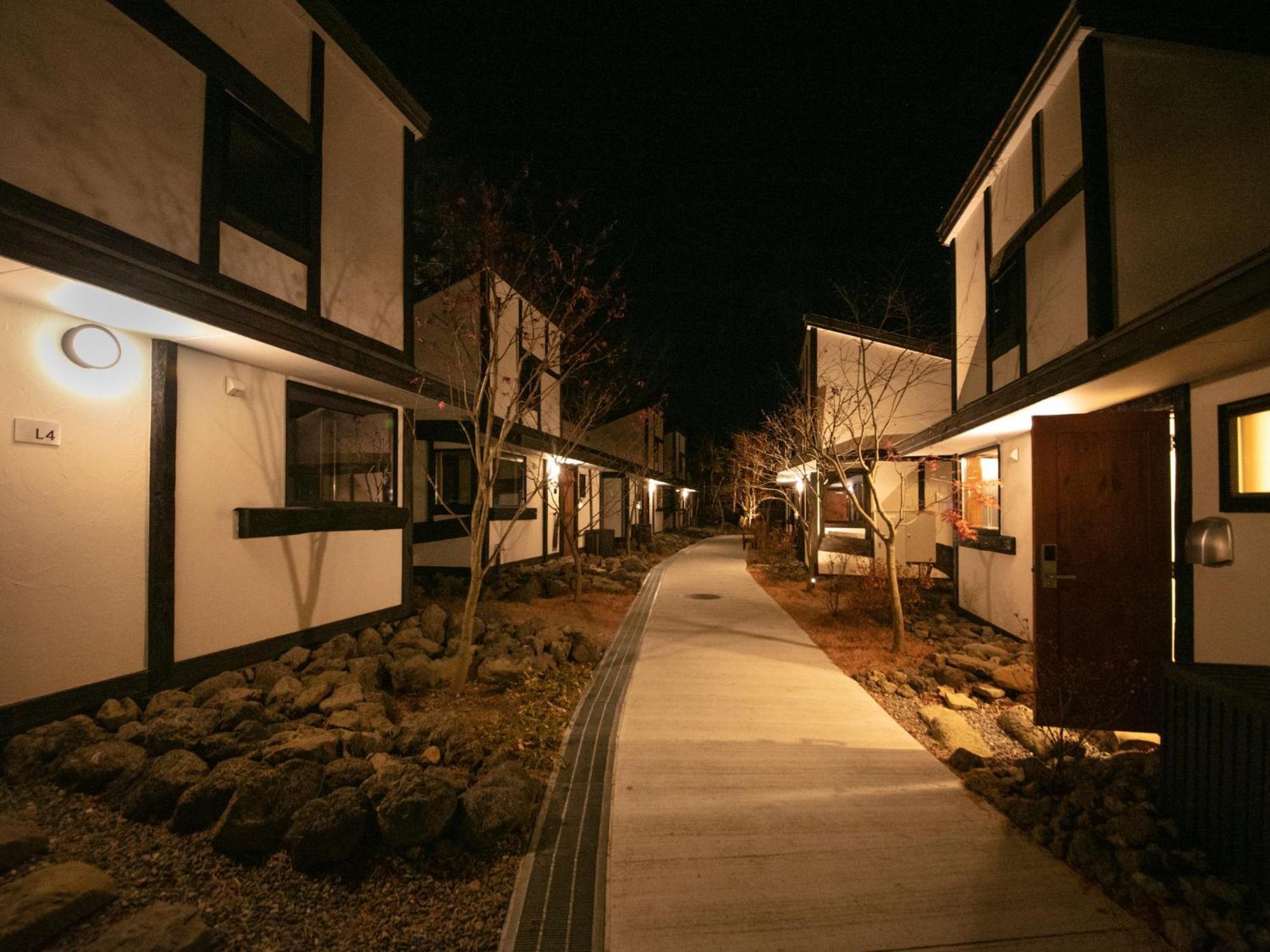 Glamping Villa Hanz Kawaguchiko 富士河口湖町 エクステリア 写真